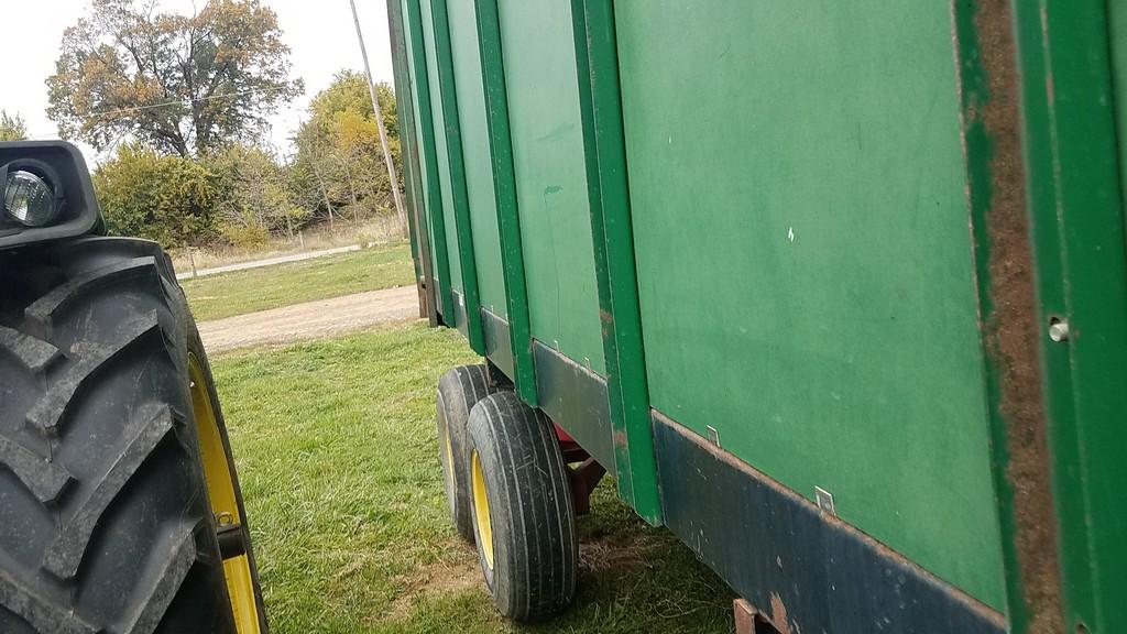 Badger  Forage Box