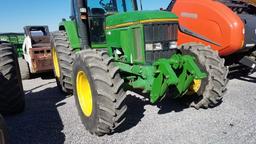 John Deere 7700 Cab Tractor