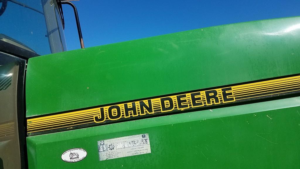 John Deere 7700 Cab Tractor