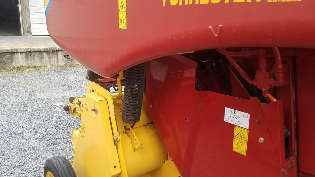 2015 New Holland 450 Round Baler 'Monitor In The Office'