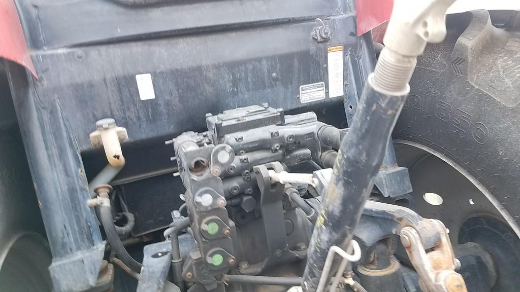 2015 Case IH 115 Cab Tractor