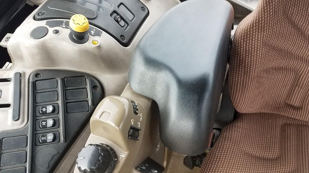2015 Case IH 115 Cab Tractor