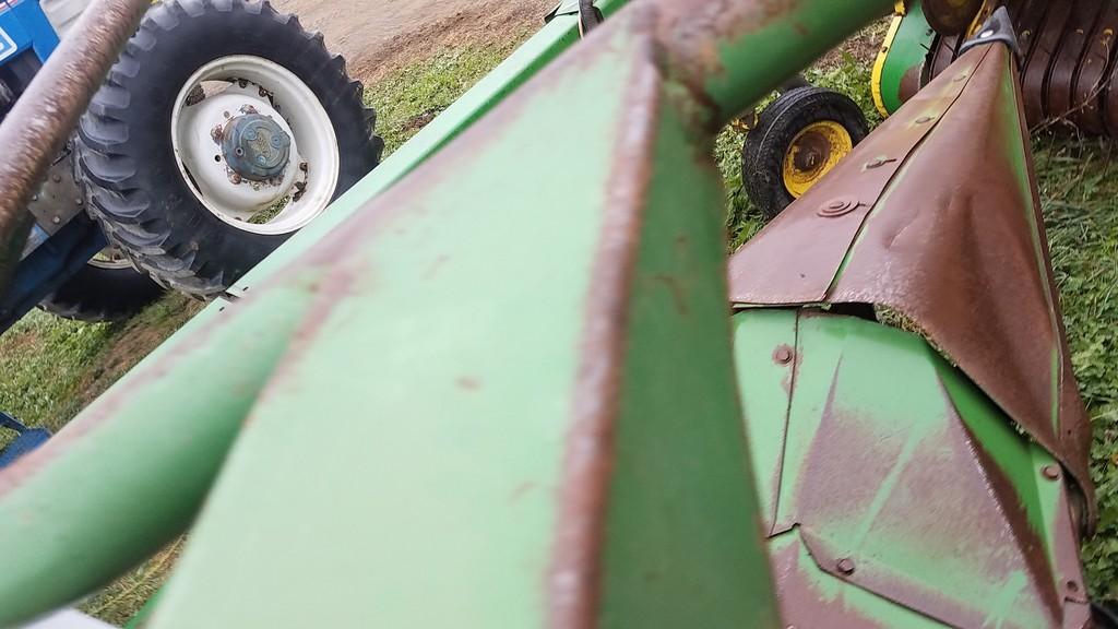 John Deere  Corn Head