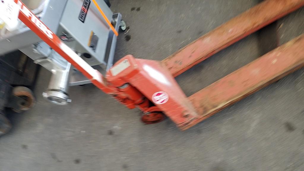 BT Lifters  Pallet Jack