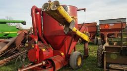 New Holland 355 Grinder Mixer