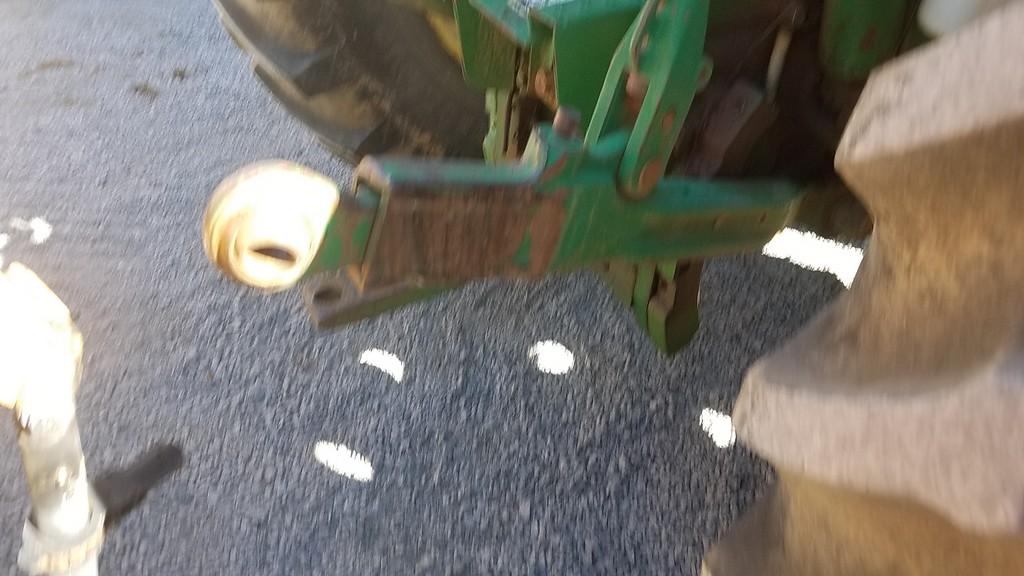 John Deere 7700 Cab Tractor