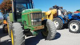 John Deere 7700 Cab Tractor