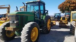 John Deere 7700 Cab Tractor