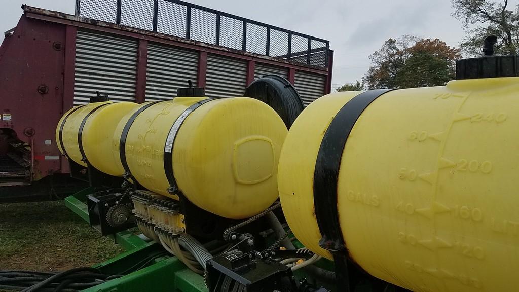 John Deere 7200 Corn Planter