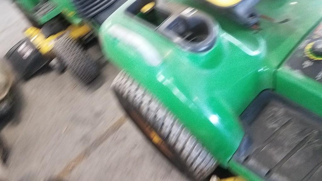 2012 John Deere X700 Riding Tractor