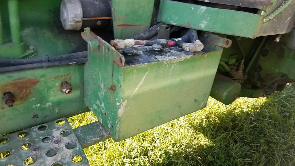 John Deere 4240 Cab Tractor