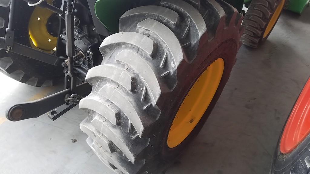2020 John Deere 3038E Compact Loader Tractor