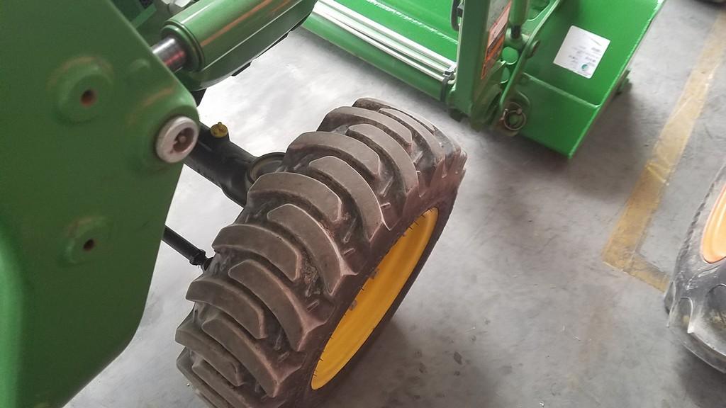 2020 John Deere 3038E Compact Loader Tractor