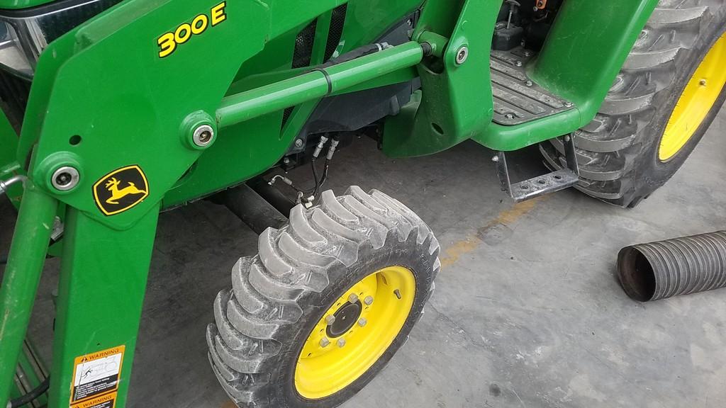 2020 John Deere 3038E Compact Loader Tractor