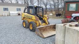 John Deere 240 Skid Steer 'Runs & Operates'