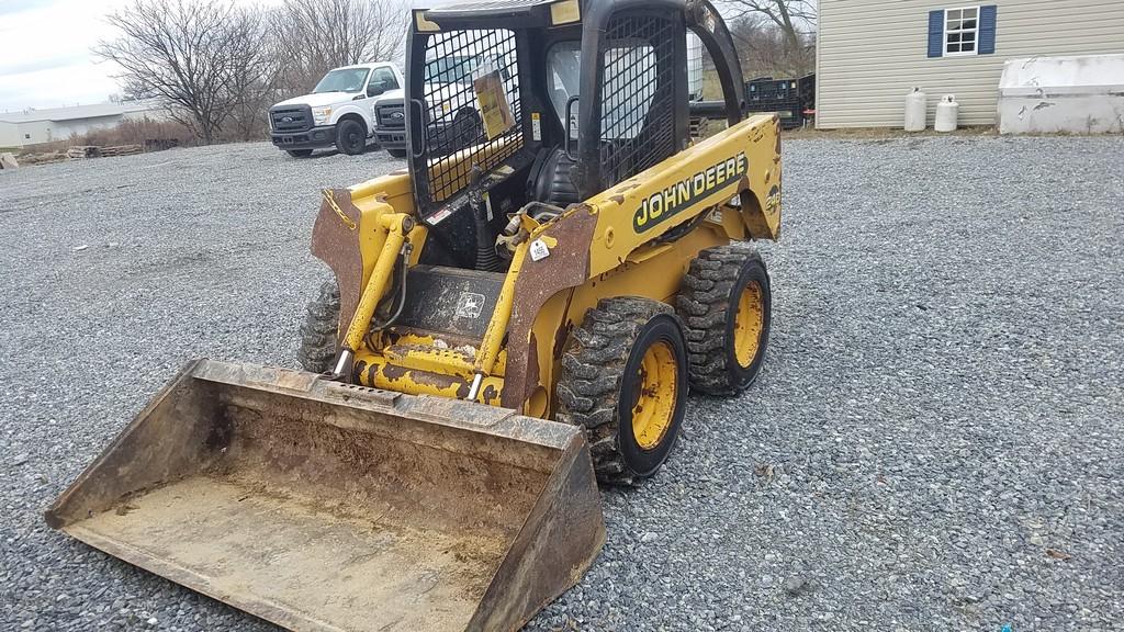John Deere 240 Skid Steer 'Runs & Operates'