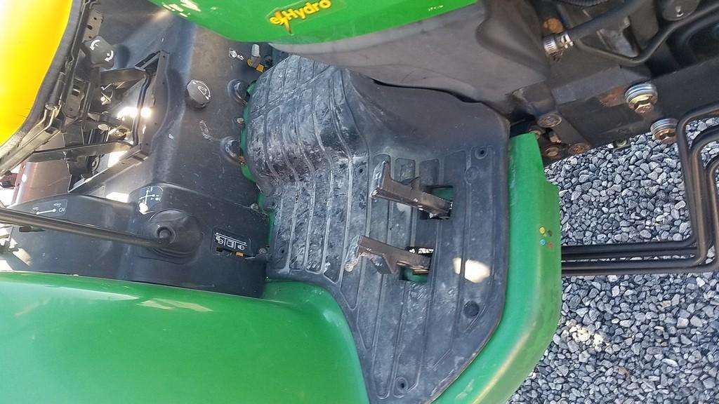 John Deere 4520 Compact Tractor 'Ride & Drive'