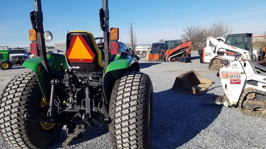John Deere 4520 Compact Tractor 'Ride & Drive'