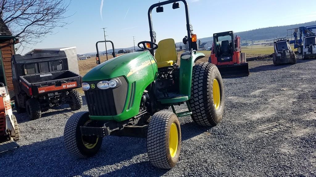 John Deere 4520 Compact Tractor 'Ride & Drive'