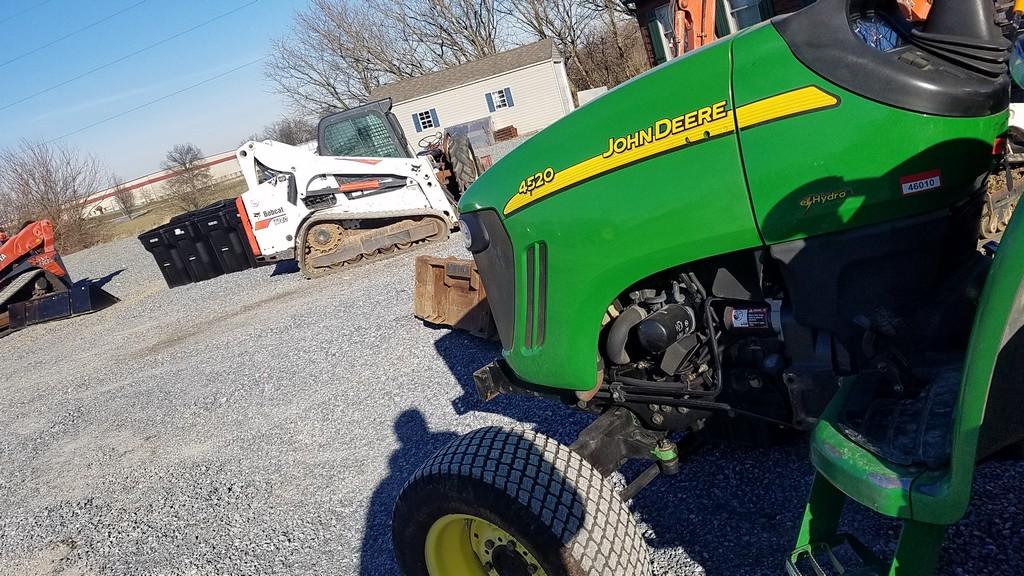 John Deere 4520 Compact Tractor 'Ride & Drive'