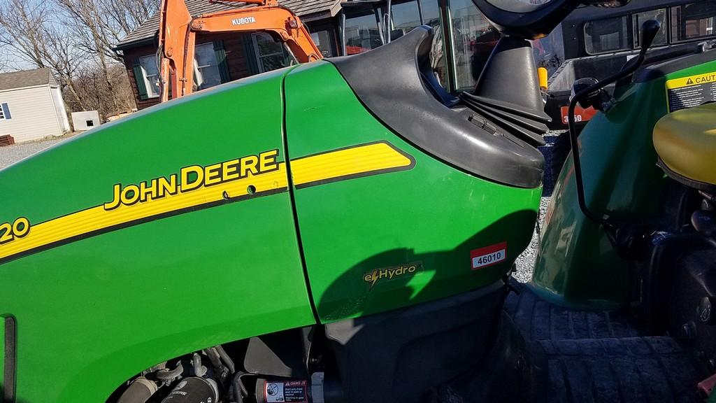 John Deere 4520 Compact Tractor 'Ride & Drive'