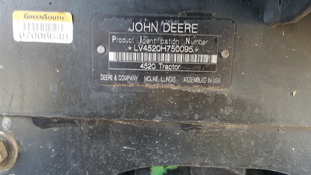 John Deere 4520 Compact Tractor 'Ride & Drive'