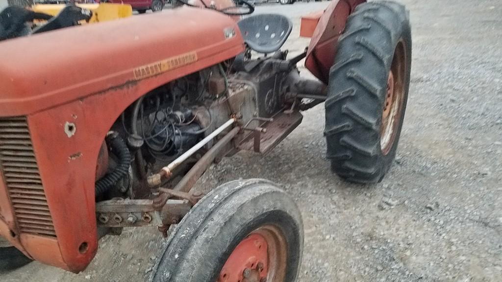 Massey Ferguson 35 Tractor 'Runs & Operates'