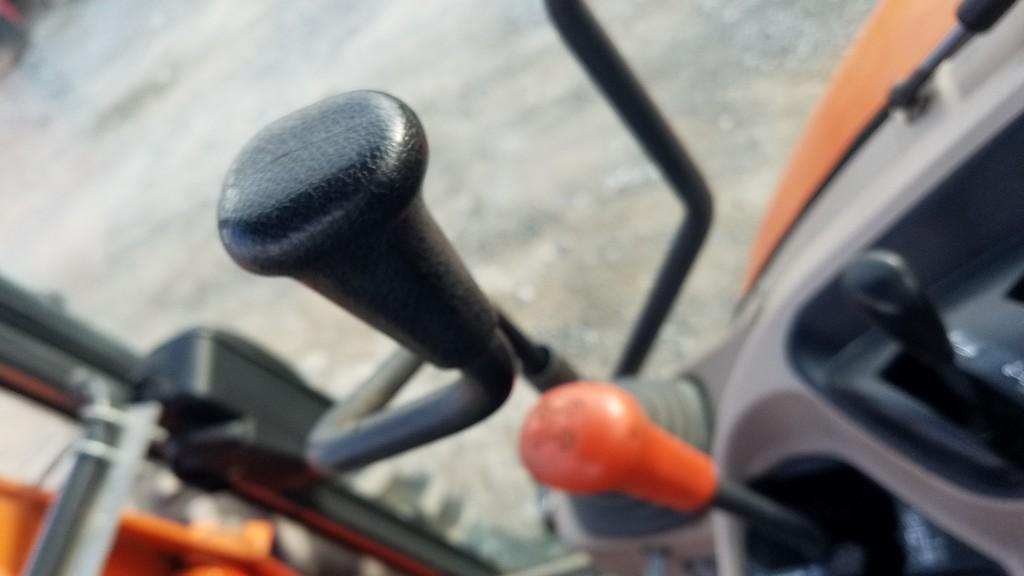 Kubota M9960 Cab Loader Tractor 'Ride & Drive'