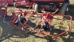 New Holland 157 Tedder