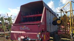 Gehl 980 Forage Wagon