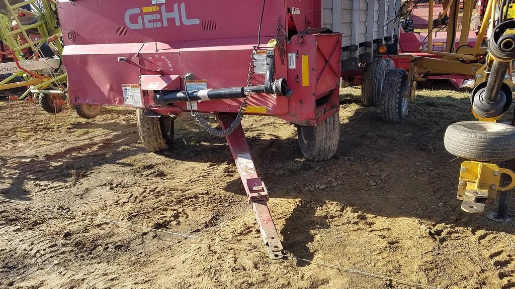 Gehl 980 Forage Wagon