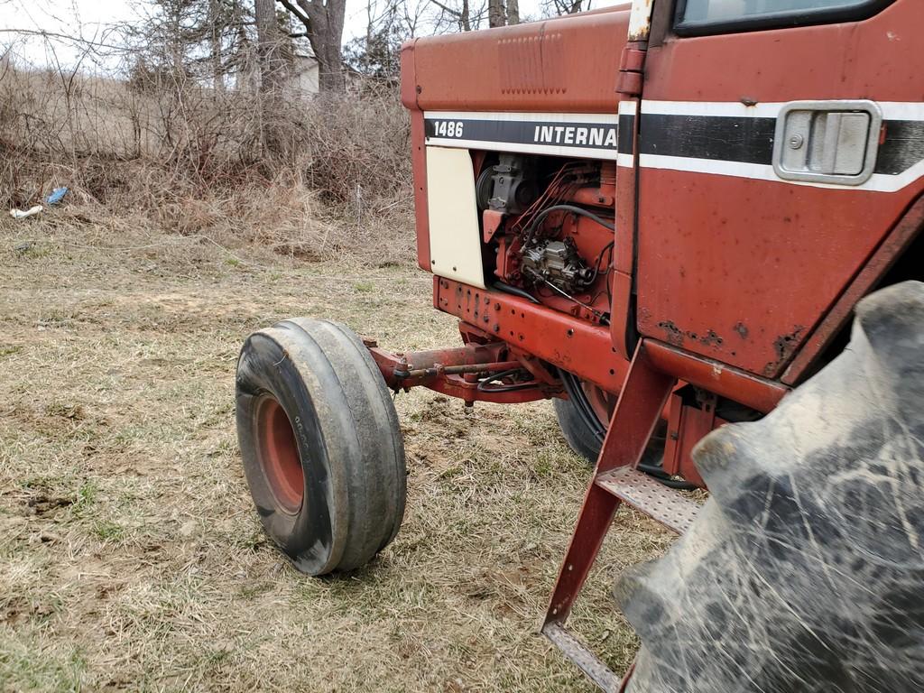 International 1486 Cab Tractor