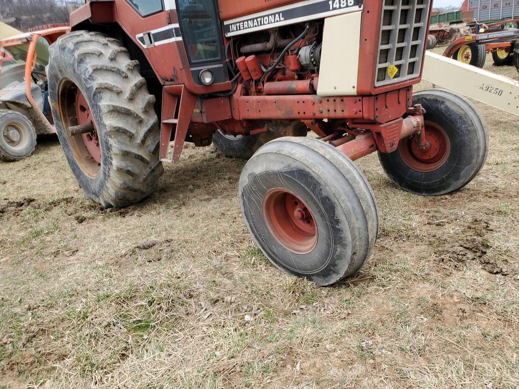 International 1486 Cab Tractor