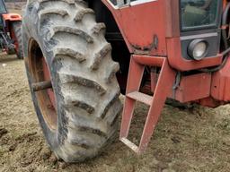 International 1486 Cab Tractor