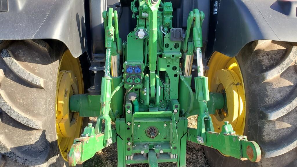 2016 John Deere 6130R Cab Loader Tractor