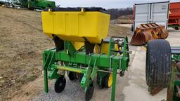 John Deere 7100 Planter