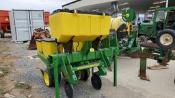John Deere 7100 Planter