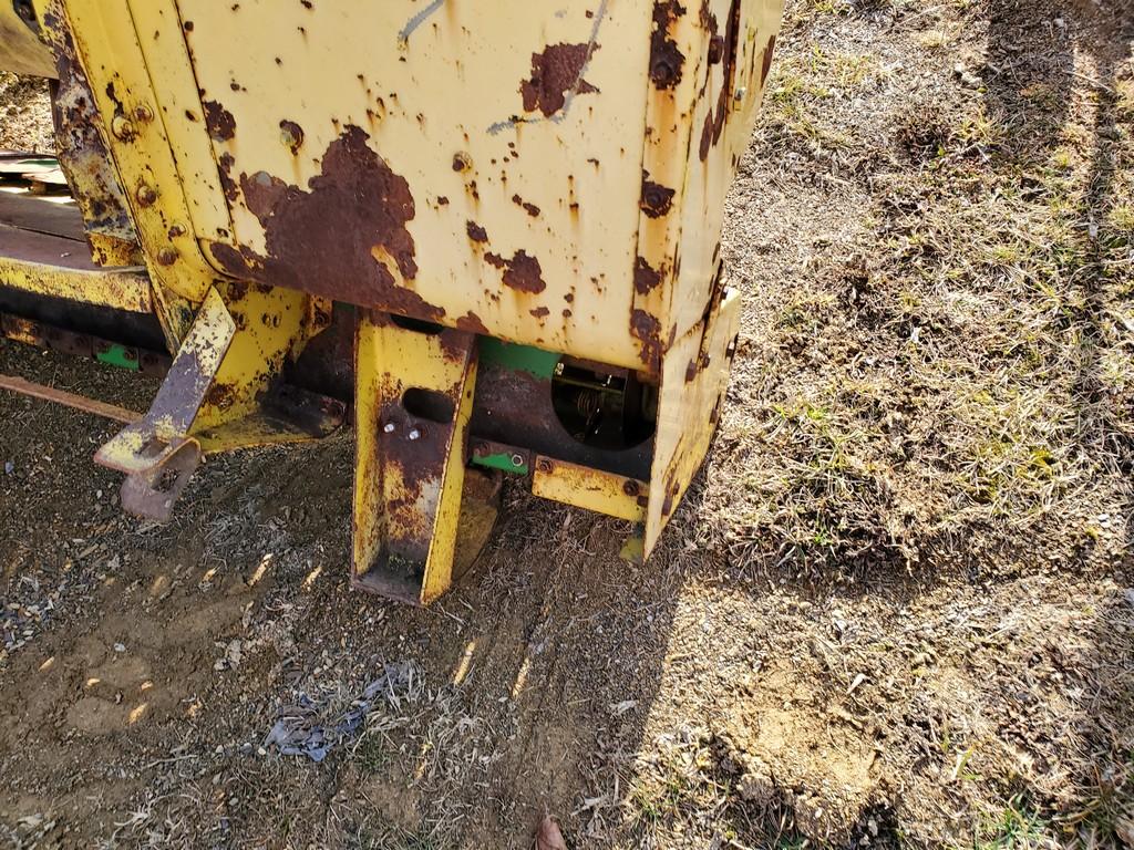 John Deere  Grass Head