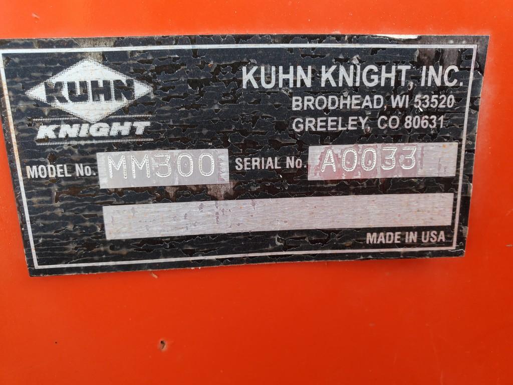 Kuhn Merge Maxx 300 Merger 'Controls in the Office'