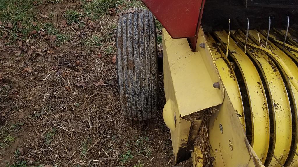 New Holland 311 Small Square Baler