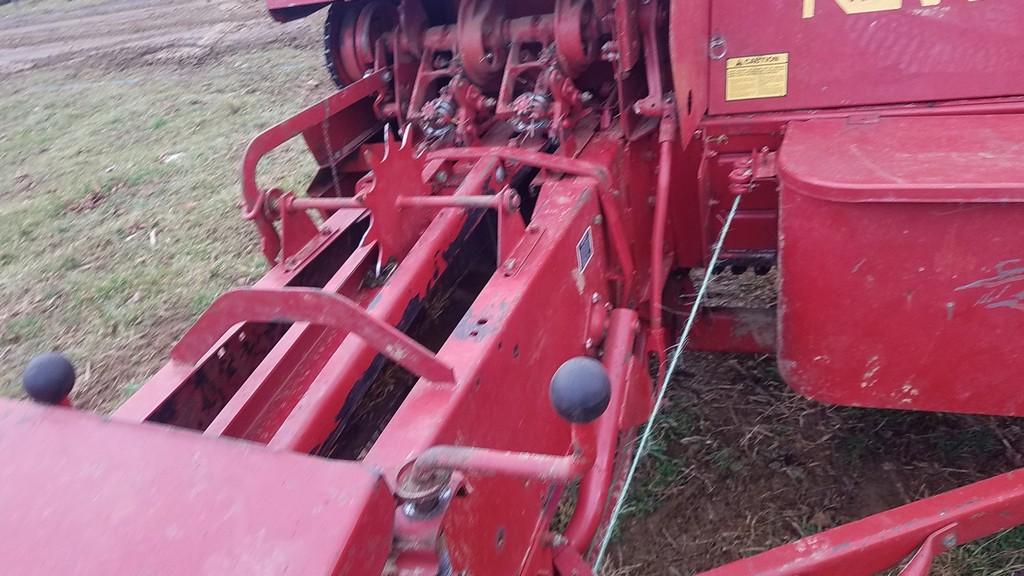 New Holland 311 Small Square Baler