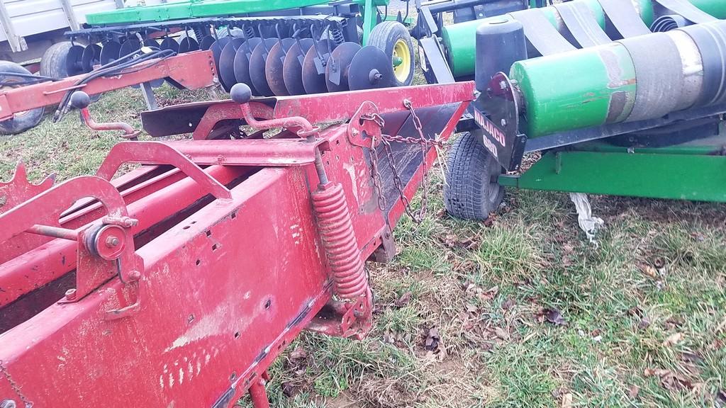 New Holland 311 Small Square Baler