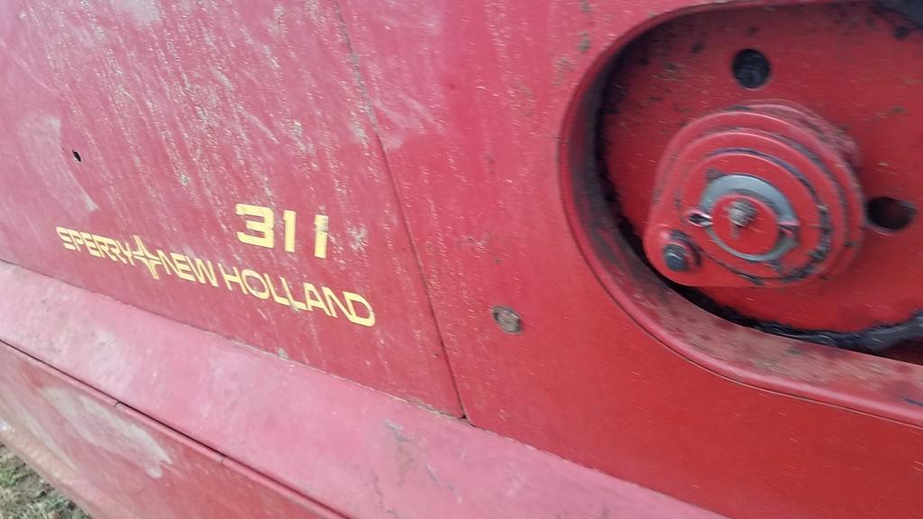 New Holland 311 Small Square Baler
