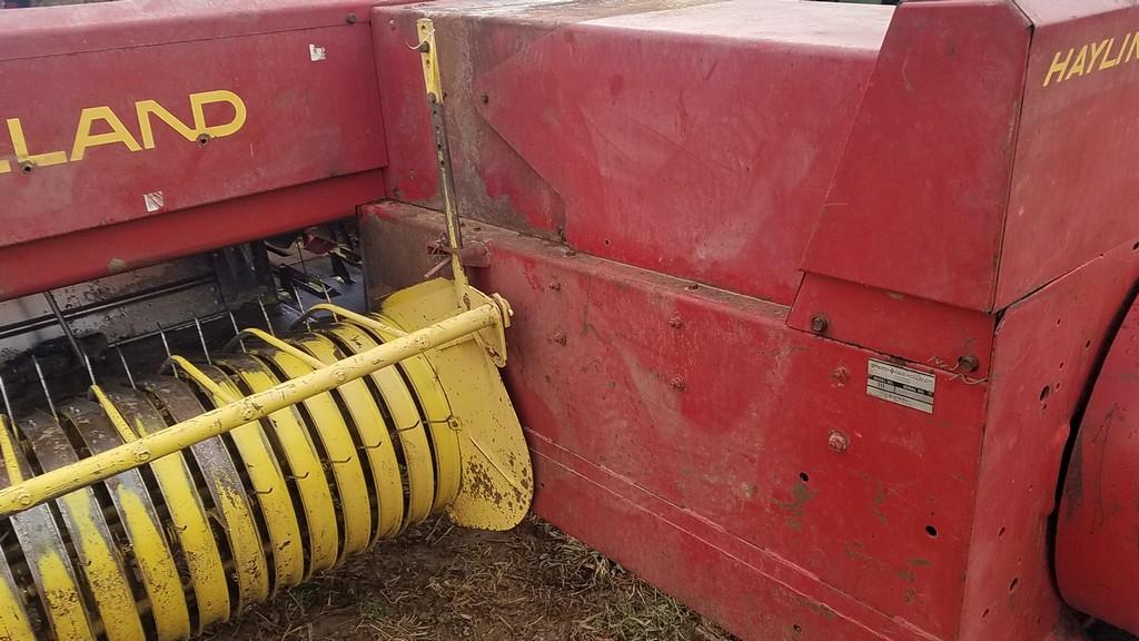New Holland 311 Small Square Baler