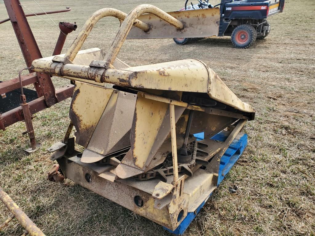 New Holland 717 Forage Harvester