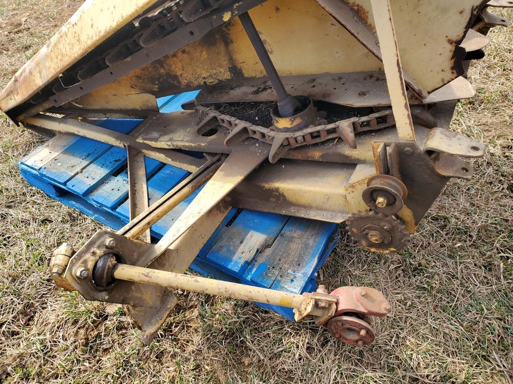 New Holland 717 Forage Harvester