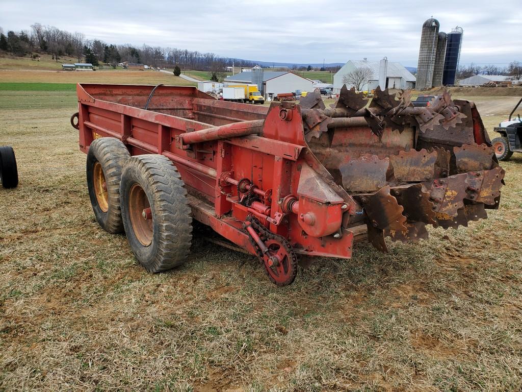 New Holland 791 Manure Spreader