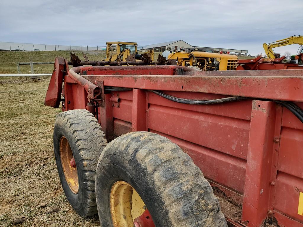 New Holland 791 Manure Spreader