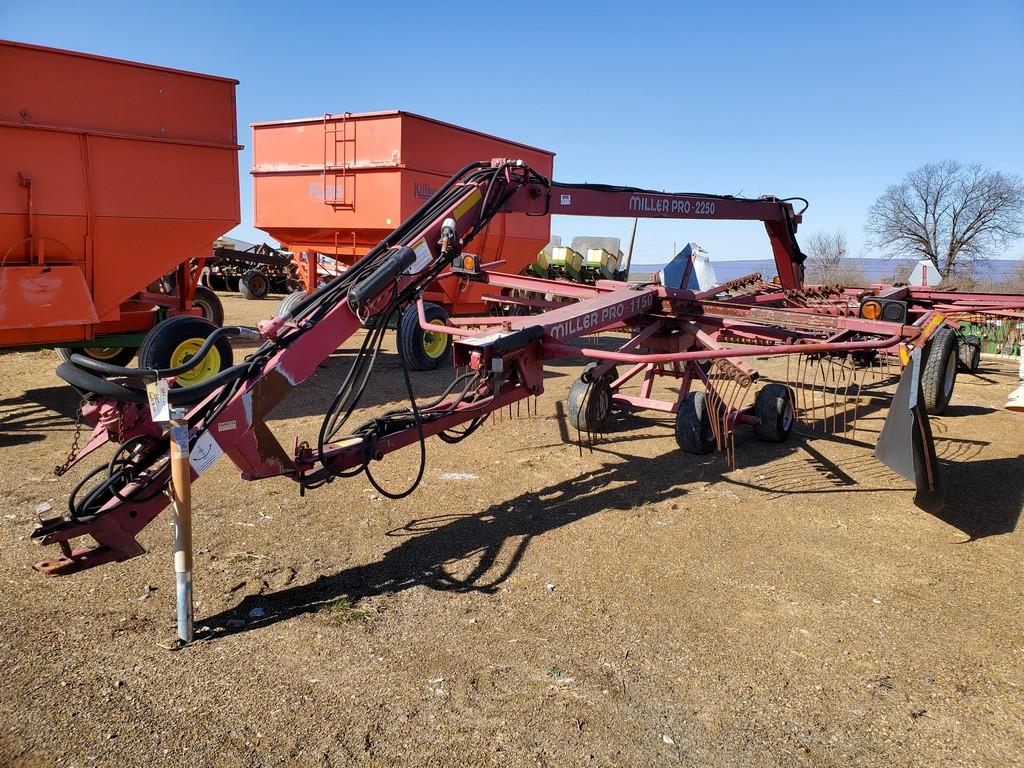 Miller Pro 2250 Rake 'Package'