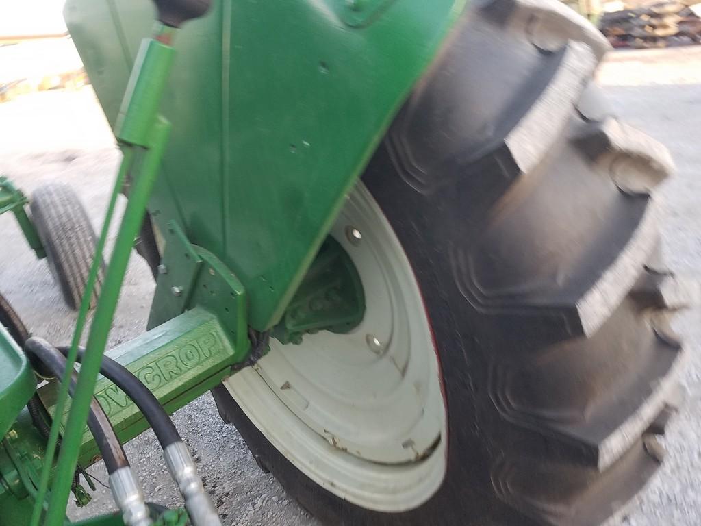 Oliver 770 Tractor